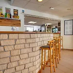 Stunning In Sur Holiday home *