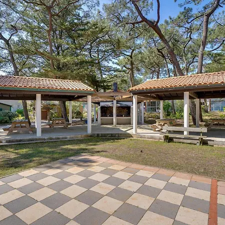 2 Bedroom Gorgeous In Sur *